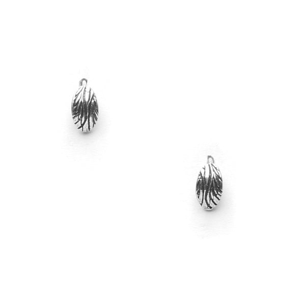 ORI TAO TOBACCO PRINCESS CLUB MINI HOOK EARRING