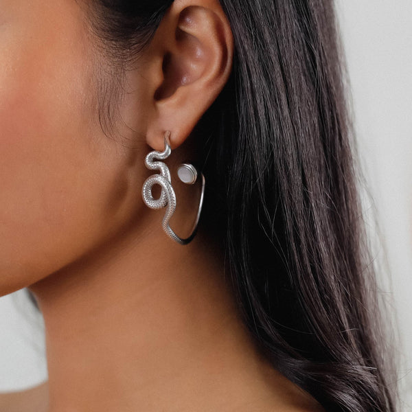 ORI TAO VENIN  snake creoles earrings with white MOP (silvered)