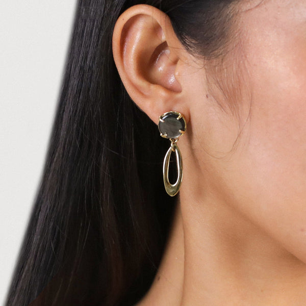 ORI TAO BLOOM golden post earrings with black lip top