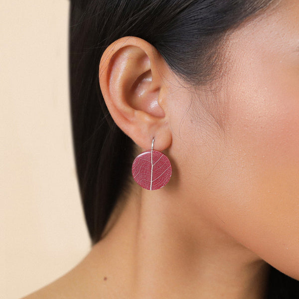 NATURE BIJOUX FICUS CARICA small maroon french hook earrings