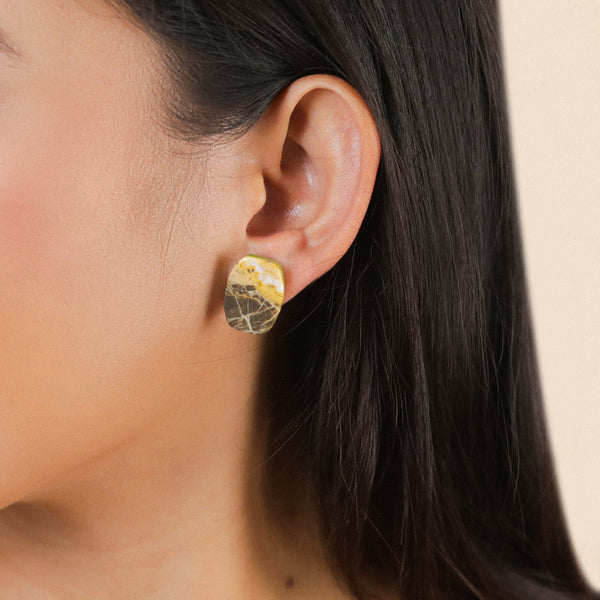 NATURE BIJOUX KOMODO  simple small post earrings