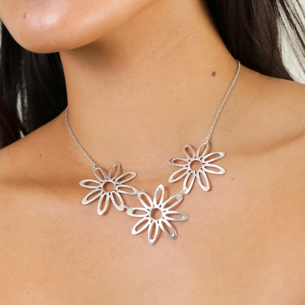 ORI TAO BLOOM silvered 3 flowers necklace