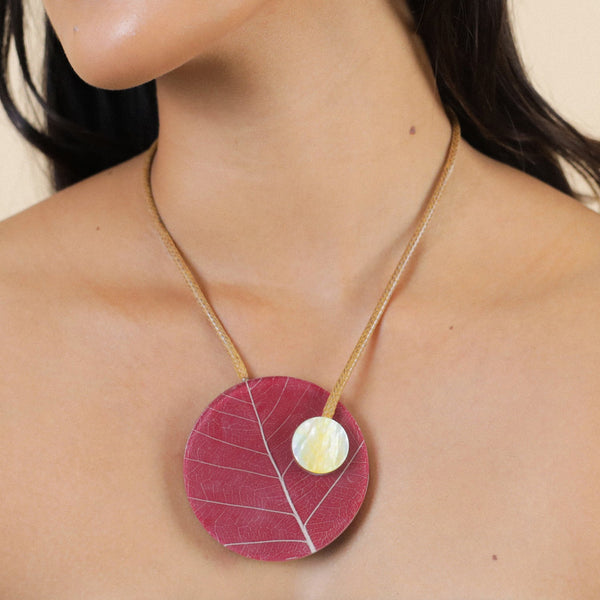 NATURE BIJOUX FICUS CARICA burgundy magnet necklace