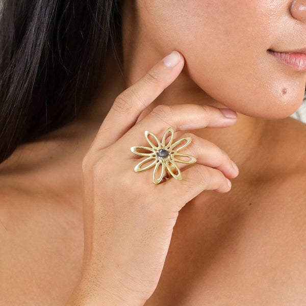 ORI TAO BLOOM golden flower adjustable ring